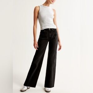 Abercrombie & Fitch women's Dark Gray Straight Jeans size 16